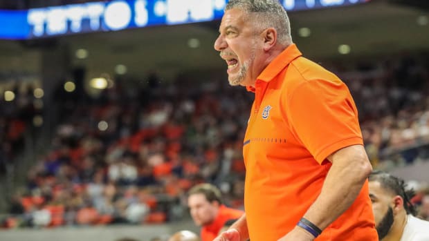 Bruce Pearl vs Georgia